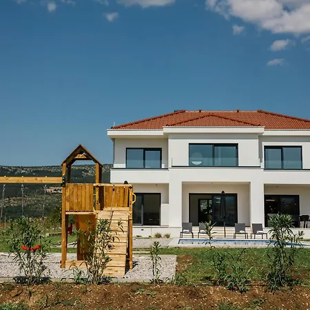 Vila Rose Jukici